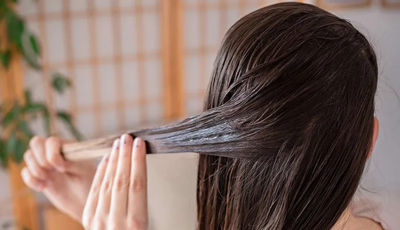 بهترین ماسک مو برای درمان موخوره