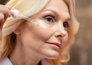 بهترین سرم ضد چروک برای پوست چرب