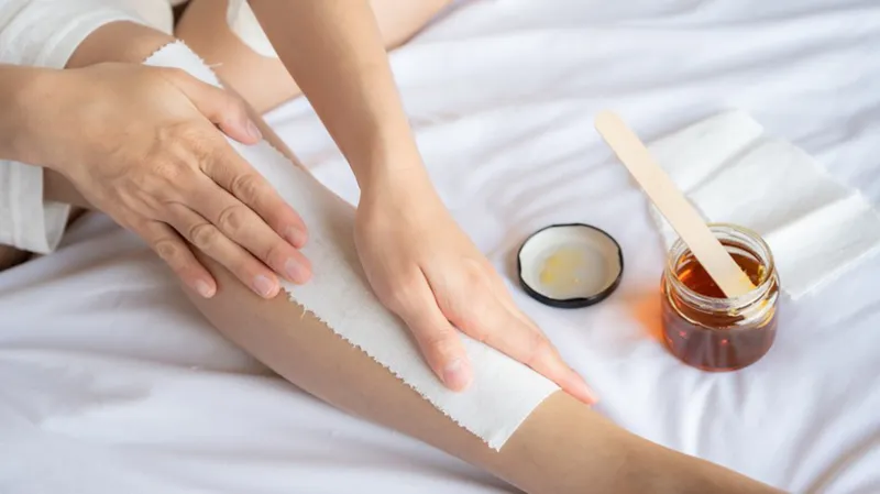 پرهیز از وکس کردن و استفاده از موچین بعد از لیزر