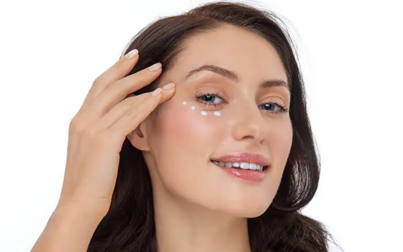پاسخ جامع به سوال از کجا بفهمیم کرم دور چشم خراب شده