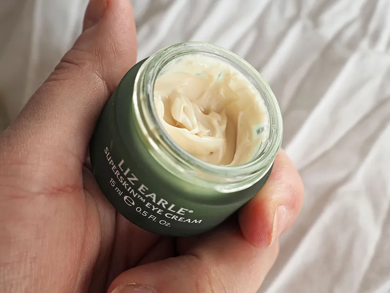   کرم دور چشم Liz Earle Superskin